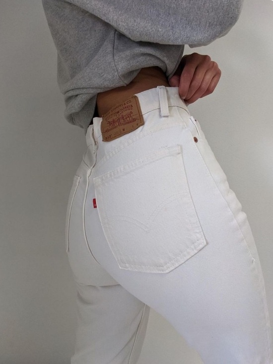Levi's Denim - NWT 501 Levi’s white jeans.